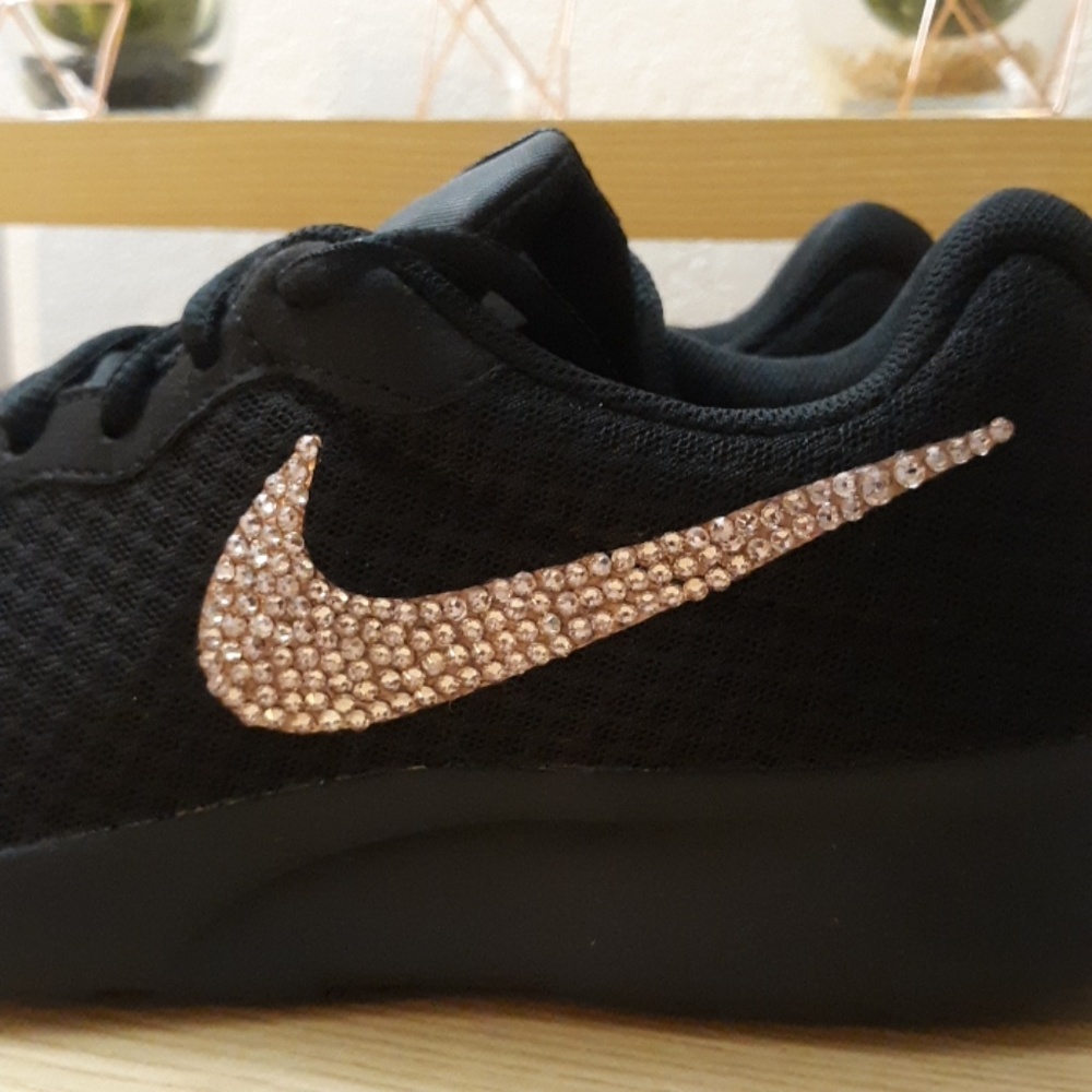 NEW NIKE Black and rose gold Tanjun Bling - Picture 3 of 6